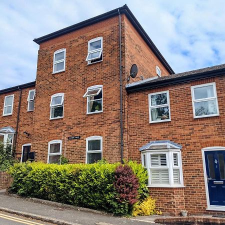 Saffron Court By Wycombe Apartments - Apt 06 High Wycombe Extérieur photo
