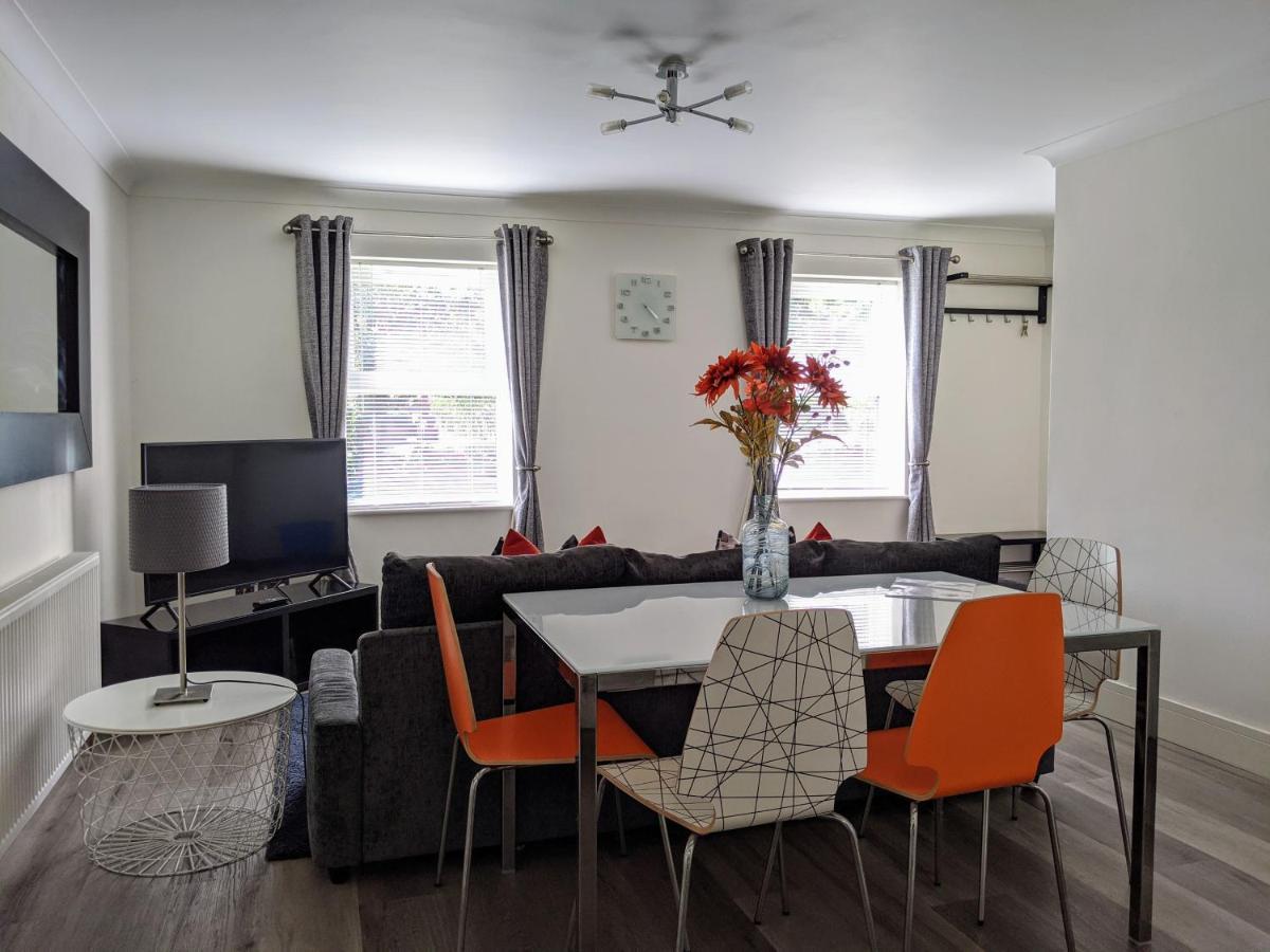 Saffron Court By Wycombe Apartments - Apt 06 High Wycombe Extérieur photo