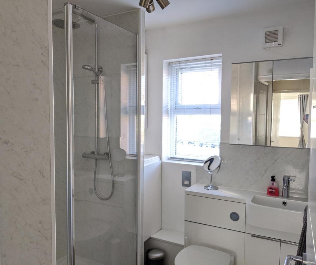Saffron Court By Wycombe Apartments - Apt 06 High Wycombe Extérieur photo